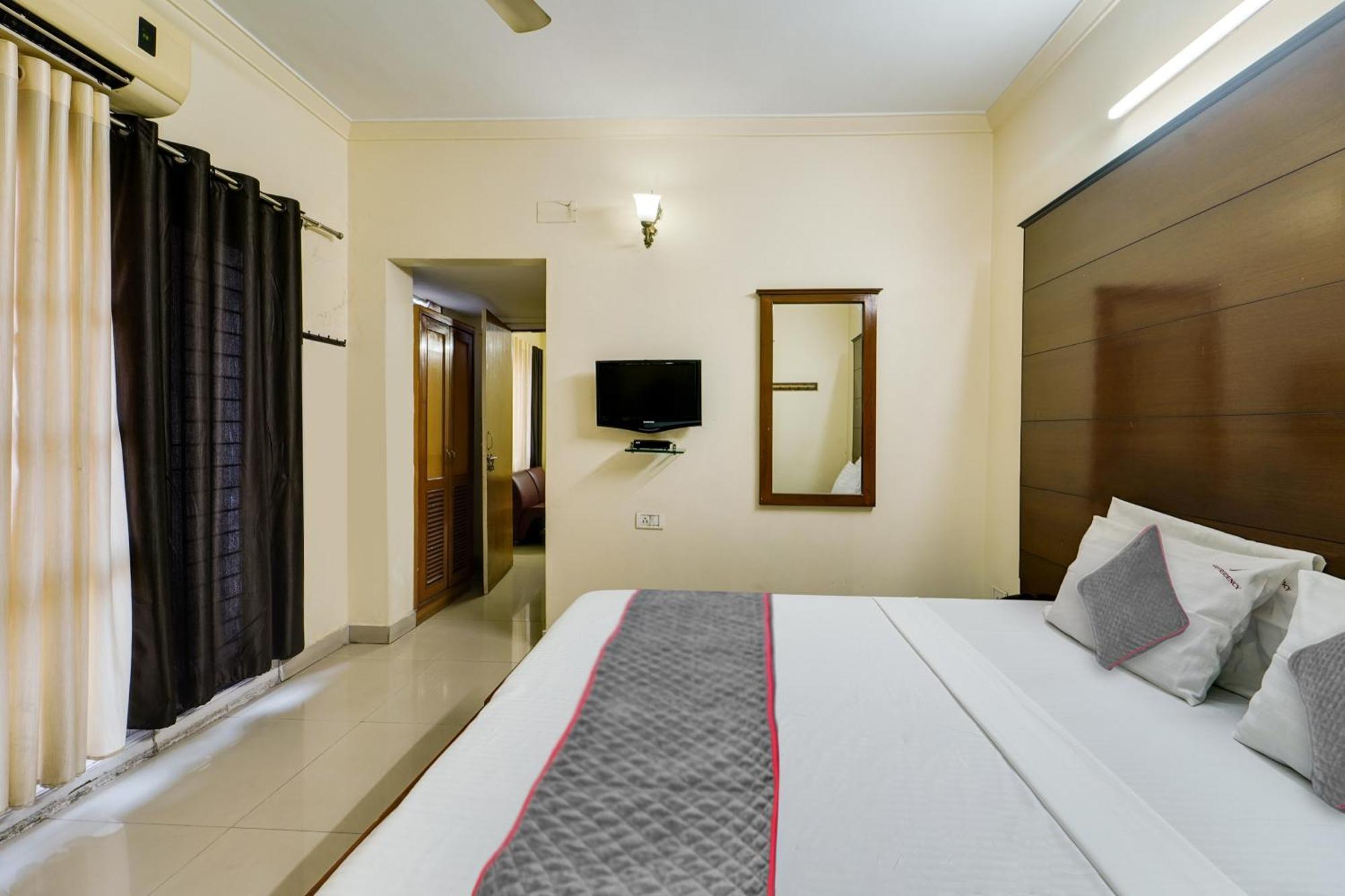 Townhouse Garden City Chennai Exterior photo